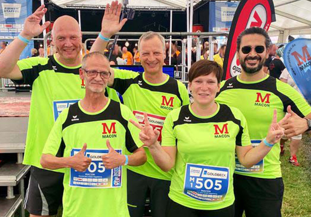Staffellauf-Team der MACON BAU GmbH Magdeburg bei der Firmenstaffel 2023 im Elbauenpark
